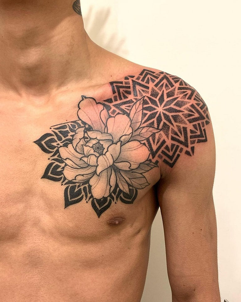 Geometric tattoo by Rajan Rogue Ink